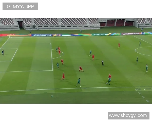 开创后卫新时代的足球明星们如何重塑比赛格局与战术理念 开创后卫新时代的足球明星们如何重塑比赛格局与战术理念