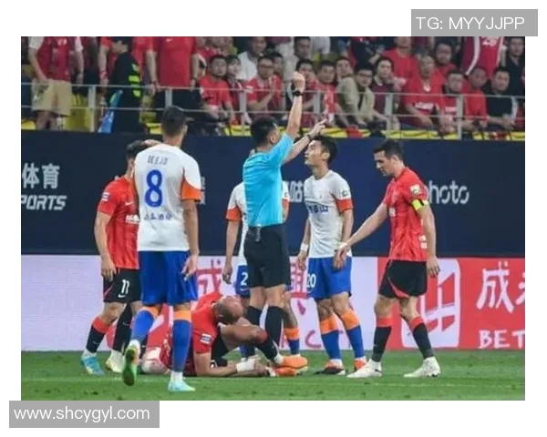 成都足球队状态飙升创历史新高引发球迷热议与期待 成都足球队状态飙升创历史新高引发球迷热议与期待