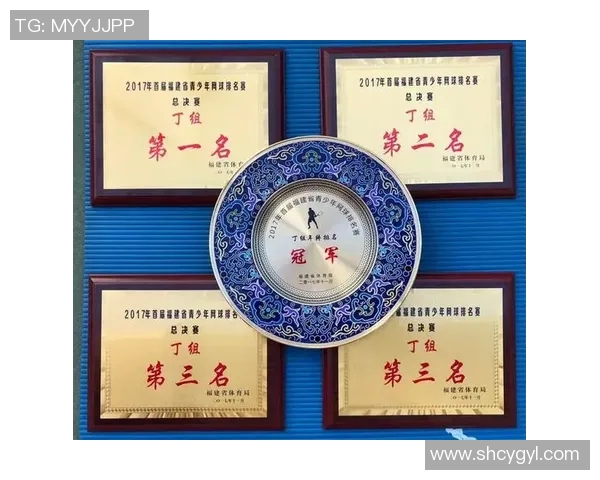 成都网球队与武汉网球队赛后复盘深度分析比赛经验与战术调整 成都网球队与武汉网球队赛后复盘深度分析比赛经验与战术调整